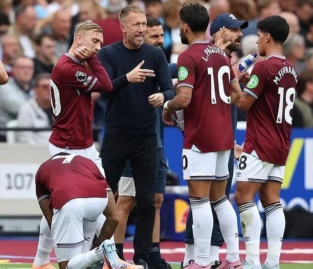 官方：安东尼红牌被撤销，可以出战对皇马的比赛