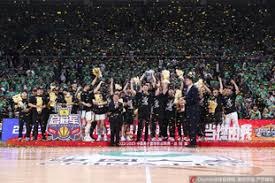 客战西海岸，上海海港发布赛前海报：鹰在征途