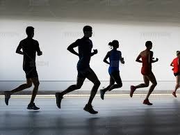 纽约洋基在 1951 年签下新秀米奇·曼托，被视为迪马乔时代的完美交接